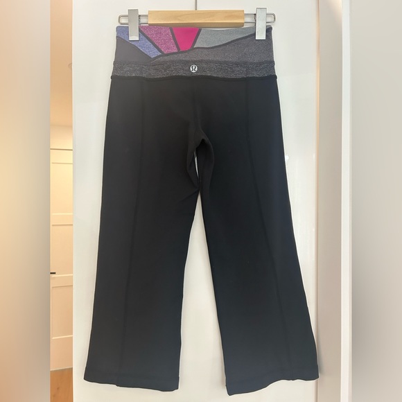 Lululemon crops, size 2 - Picture 2 of 4